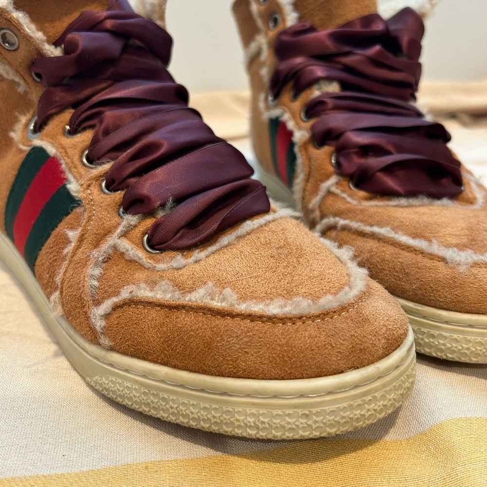 RARE Gucci Shearling Lined Boots